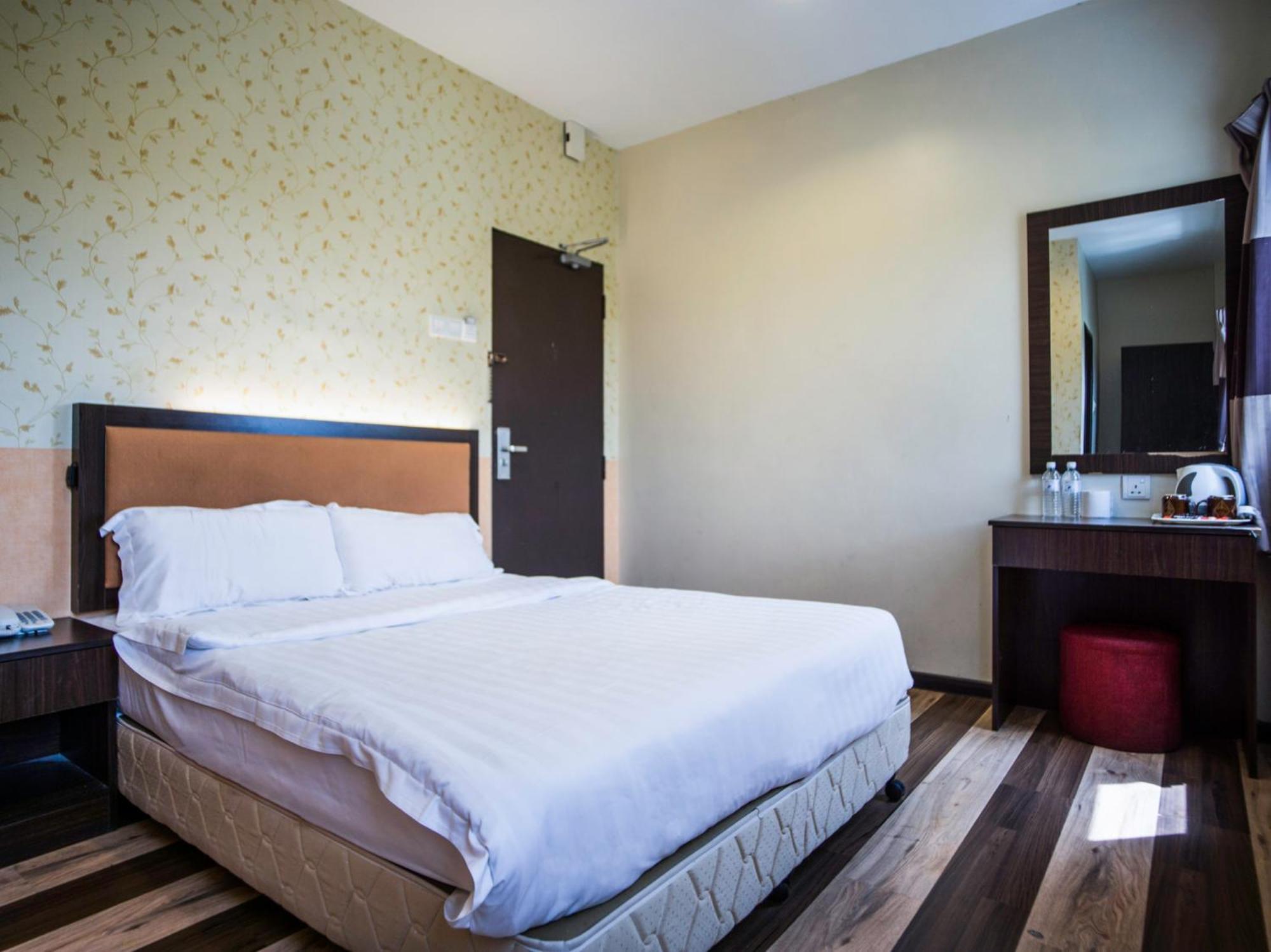 Sky Star Hotel Klia/Klia2 Kampong Bekoh Екстериор снимка